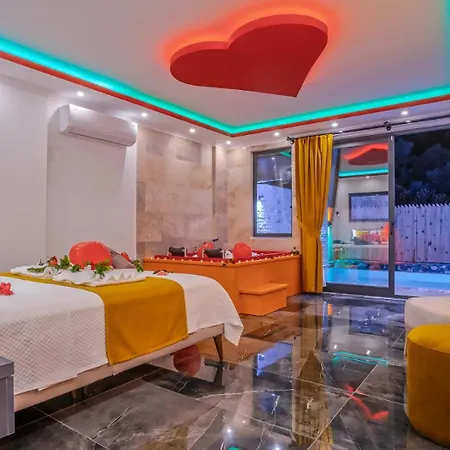Kivilcim Hotel 4*